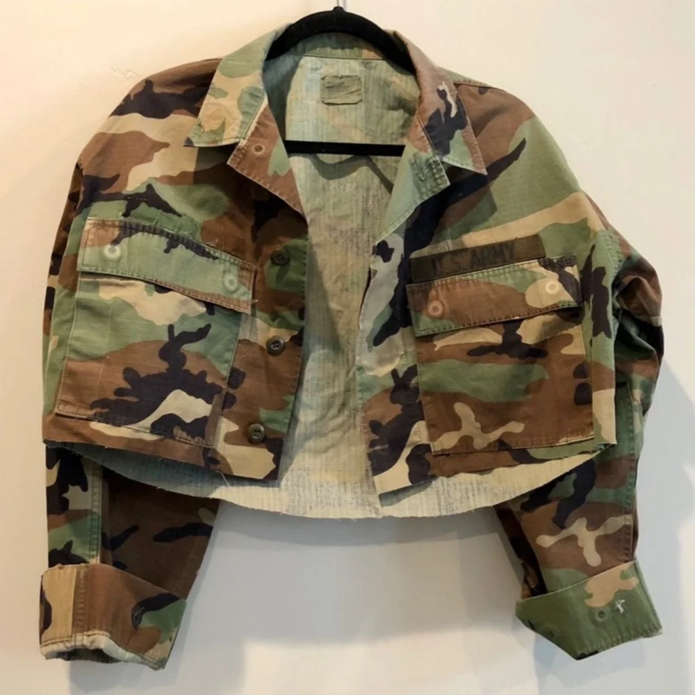 Vintage cropped camo army jacket. | Size XS - L | grunge aesthetic - Picture 6 of 8